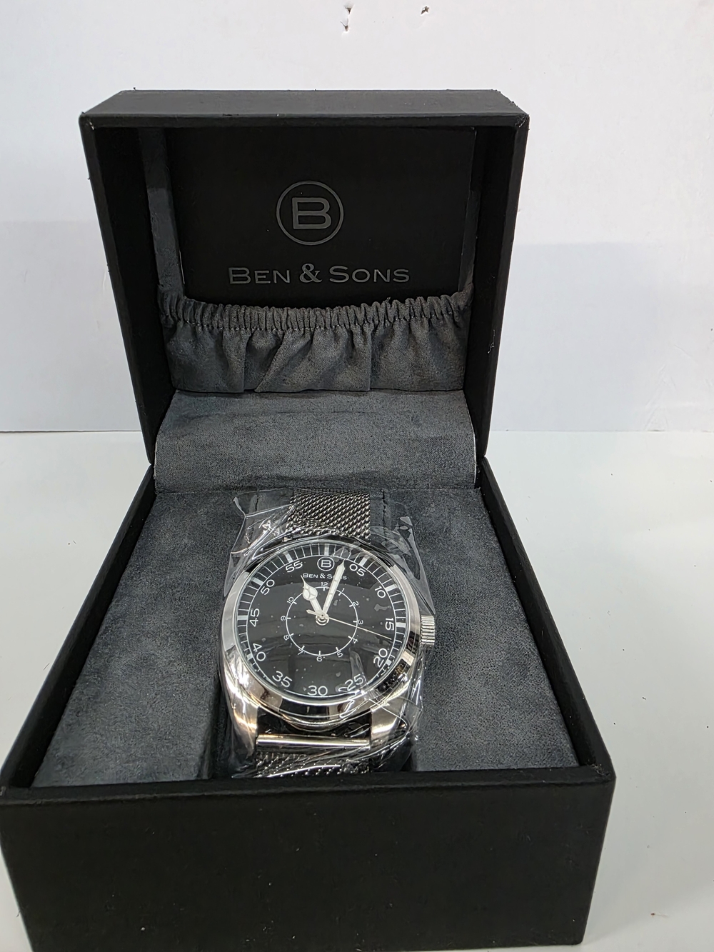 Ben & Sons Men's Silver Mesh Strap Watch - Black Dial